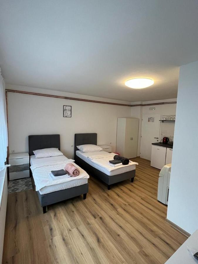 Opg - Zm Apartmani Martinovic Novska Esterno foto